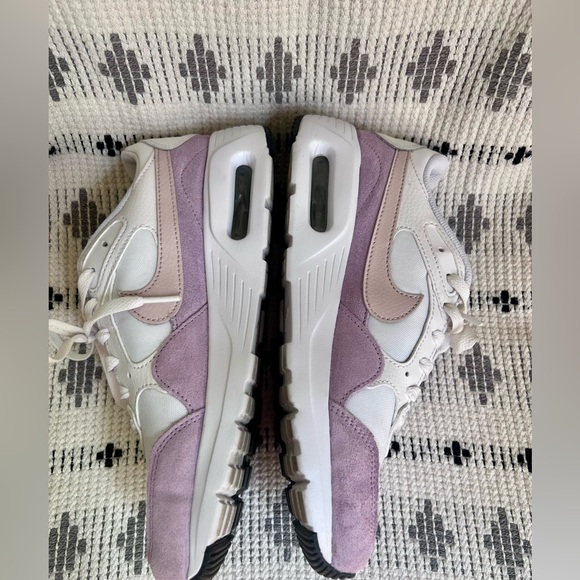 Nike Air Max SC Women's White and Purple Sneakers, Size 9 - Picture 3 of 7